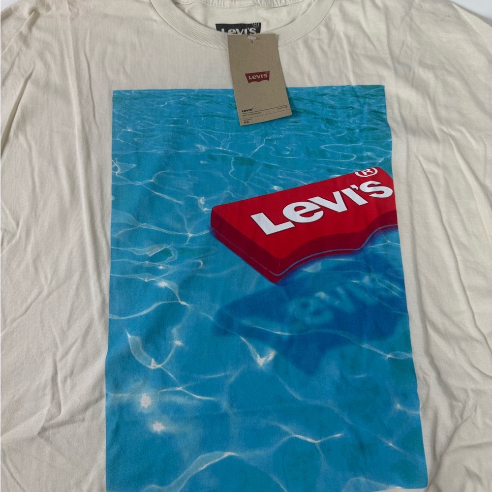 Levi’s T-Shirt Bundle of 3 NWT Floral Graphic Logo Tees New Soft Cotton Shirts - Picture 9 of 11